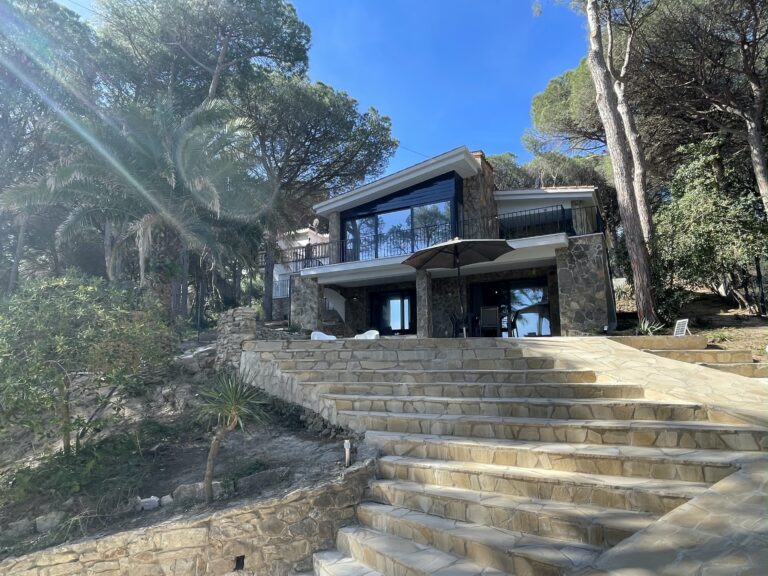 modern holiday villa for 12 persons costa brava0005